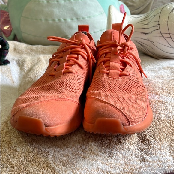 LANEIGE Orange High-Top Sneakers with Textured Design - Picture 9 of 9